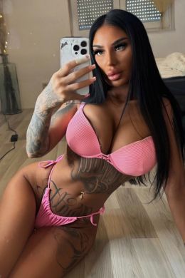 Layla - Heidis-Love-House